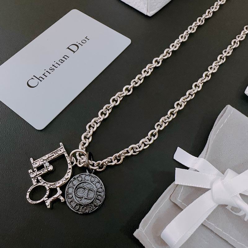 Dior Necklace 05lyr326 (5)